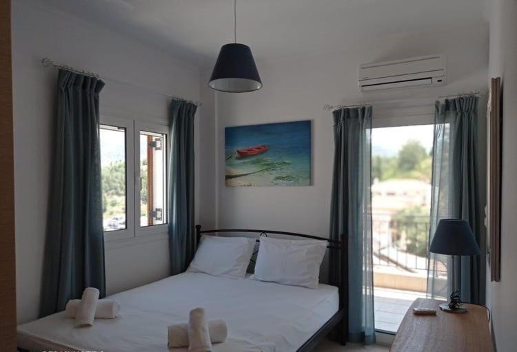 Hermes Holiday Home In The Port Of Sivota Extérieur photo