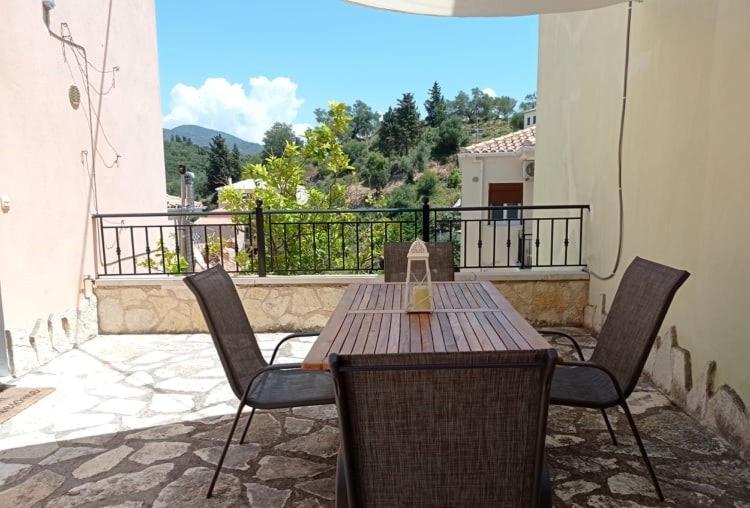 Hermes Holiday Home In The Port Of Sivota Extérieur photo